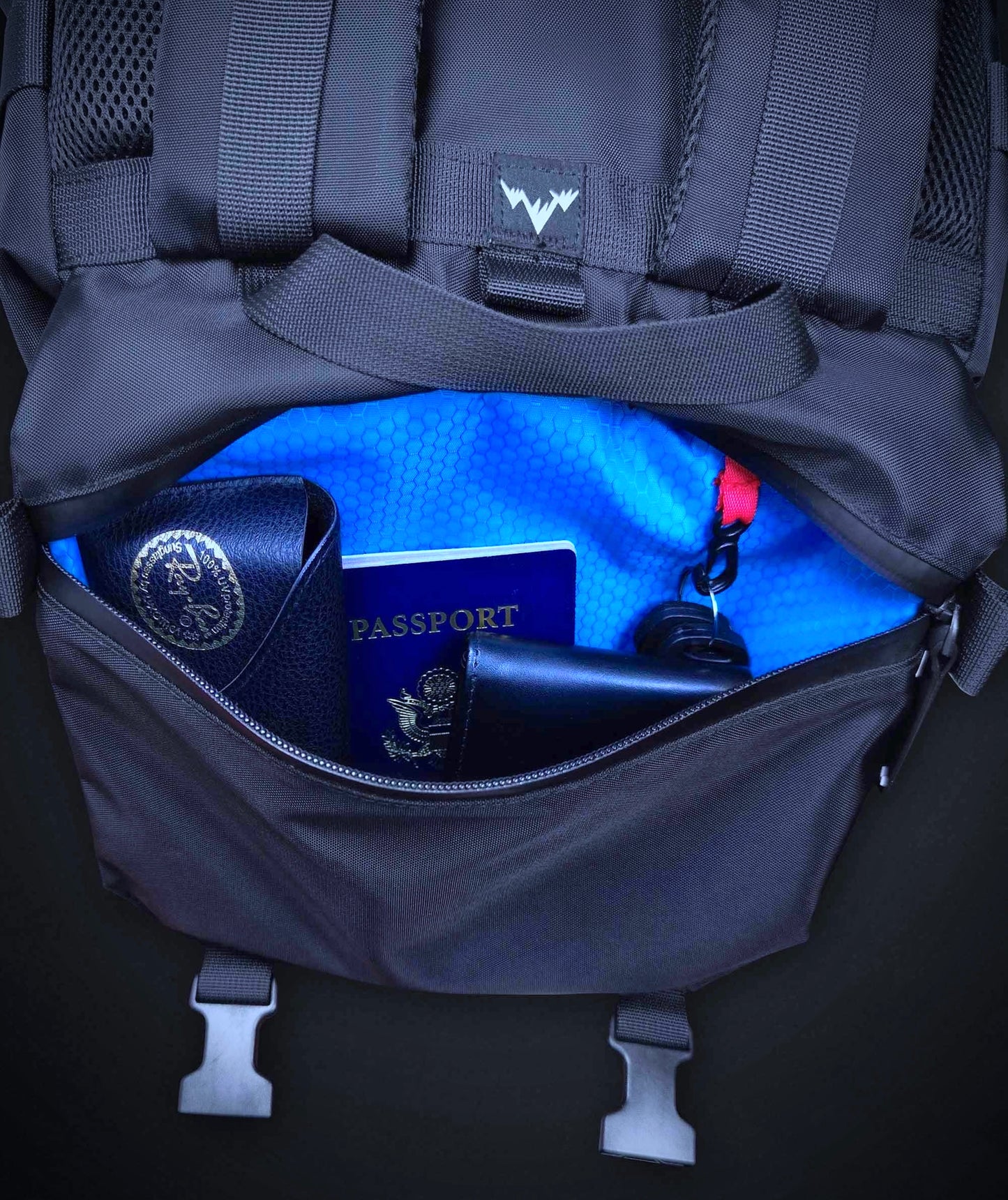 XPLORER V.1 15L BACKPACK