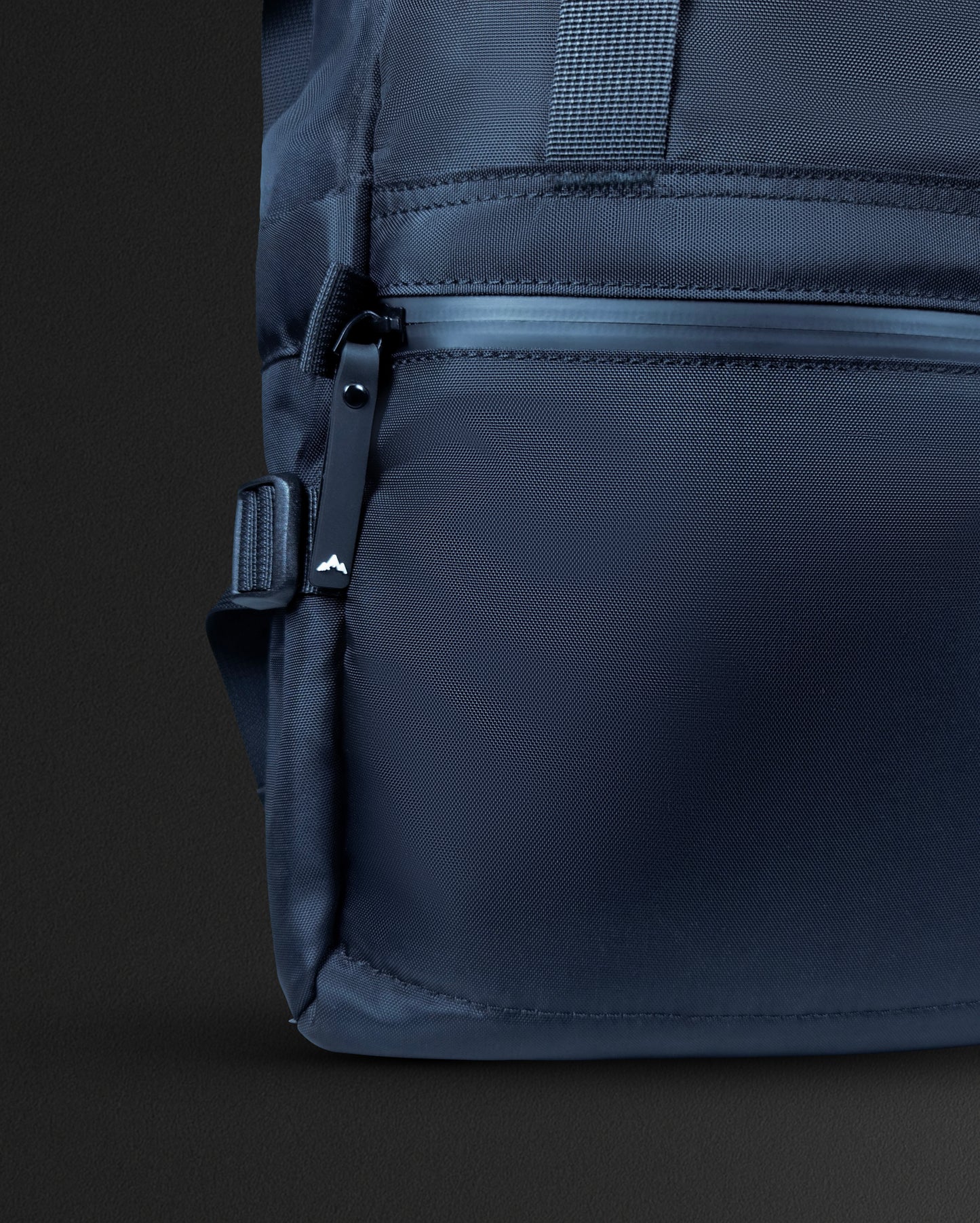 XPLORER V.1 15L BACKPACK