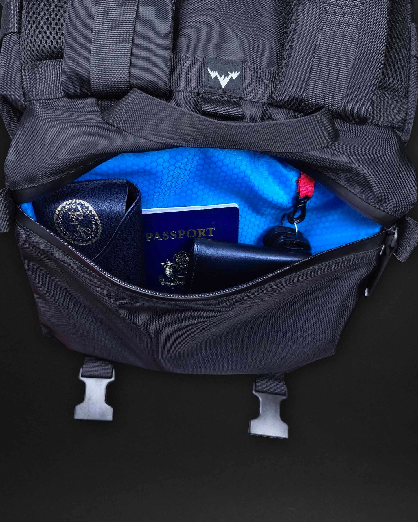 XPLORER V.1 15L BACKPACK