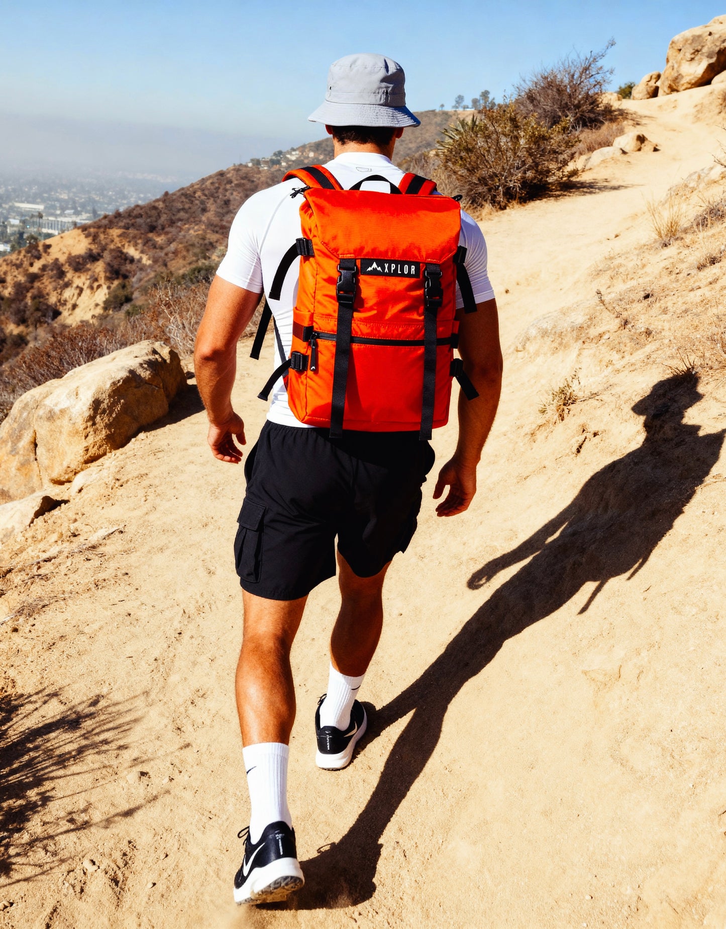 XPLORER V.1 15L BACKPACK